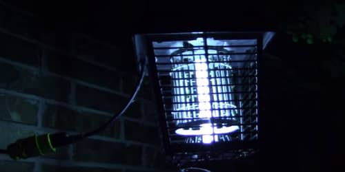 how bug zapper works