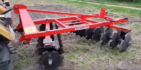 What is a disc harrow