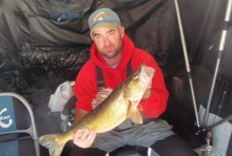 Learn about ice fishing game demo